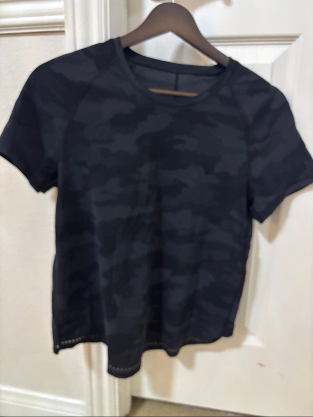 lululemon athletica Black Camouflage Short Sleeve Tee